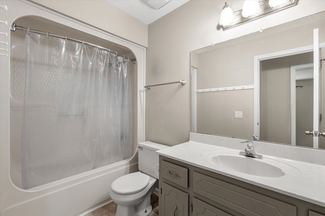 534 Brentwood Cir, Clarksville, TN 37042