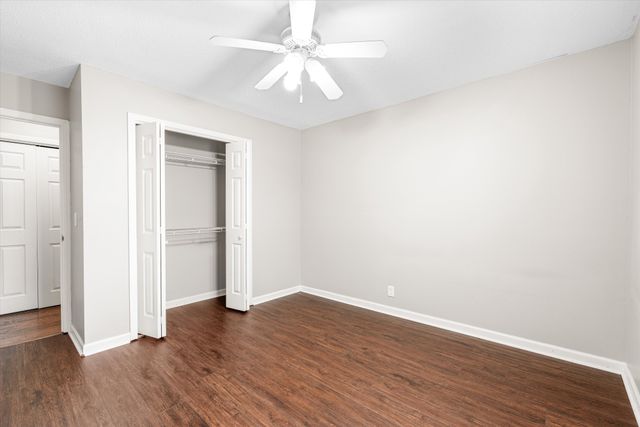 534 Brentwood Cir, Clarksville, TN 37042