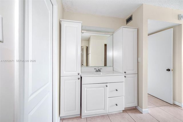6861 SW 147th Avenue 3G, Miami, FL 33193