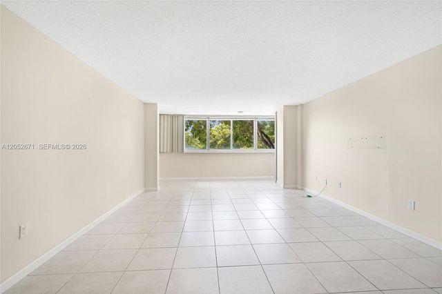 6861 SW 147th Avenue 3G, Miami, FL 33193