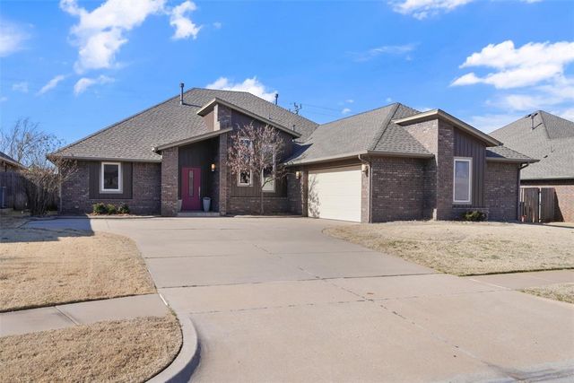 17705 Sparrow Hawk Lane, Edmond, OK 73012