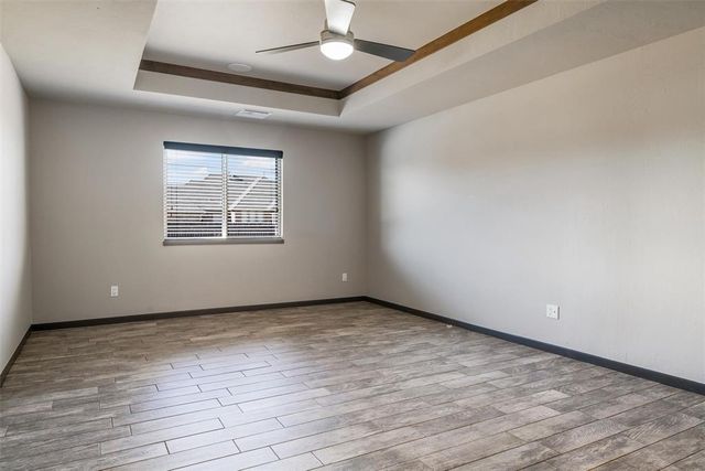 17705 Sparrow Hawk Lane, Edmond, OK 73012