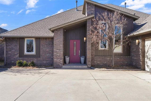 17705 Sparrow Hawk Lane, Edmond, OK 73012