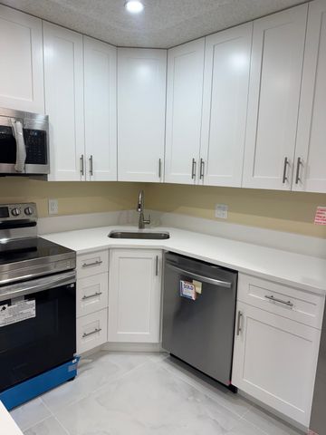 4947 Sable Pine Circle D2, West Palm Beach, FL 33417