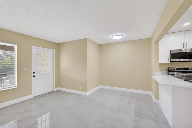 4947 Sable Pine Circle D2, West Palm Beach, FL 33417