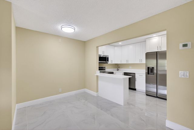 4947 Sable Pine Circle D2, West Palm Beach, FL 33417