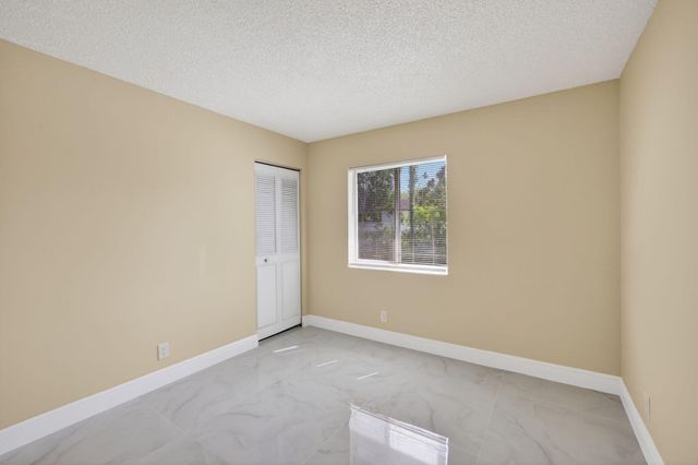 4947 Sable Pine Circle D2, West Palm Beach, FL 33417