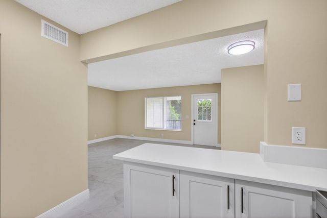 4947 Sable Pine Circle D2, West Palm Beach, FL 33417