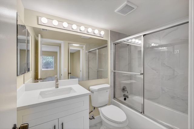 4947 Sable Pine Circle D2, West Palm Beach, FL 33417