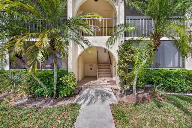 4947 Sable Pine Circle D2, West Palm Beach, FL 33417