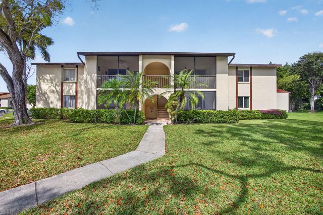 4947 Sable Pine Circle D2, West Palm Beach, FL 33417