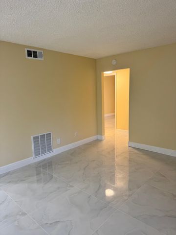 4947 Sable Pine Circle D2, West Palm Beach, FL 33417