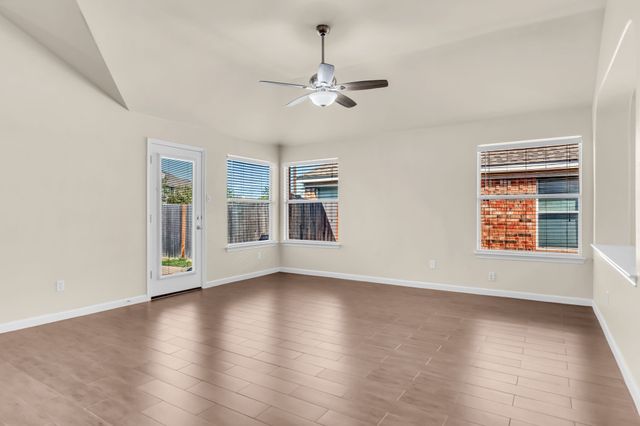 9941 Voss Avenue, Fort Worth, TX 76244