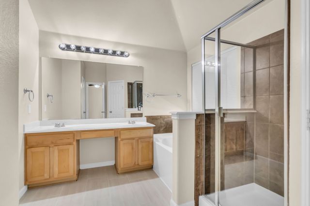 9941 Voss Avenue, Fort Worth, TX 76244