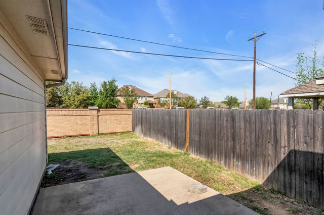 9941 Voss Avenue, Fort Worth, TX 76244