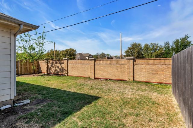 9941 Voss Avenue, Fort Worth, TX 76244