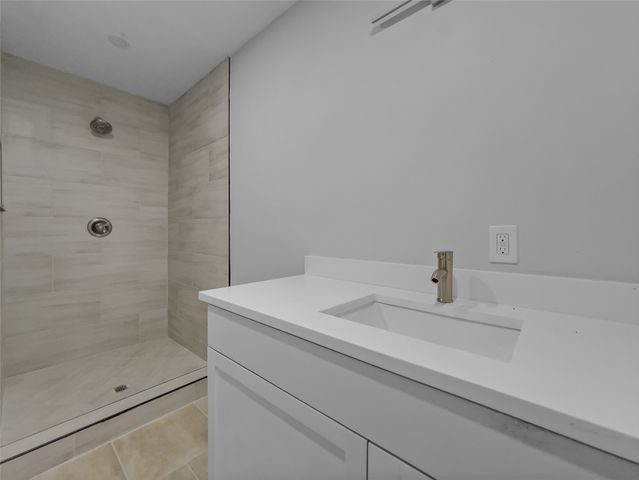 3906 Houston Street, Greenville, TX 75401