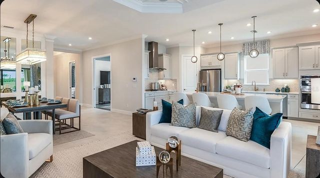 3258 ALBA CIRCLE, Bradenton, FL 34211