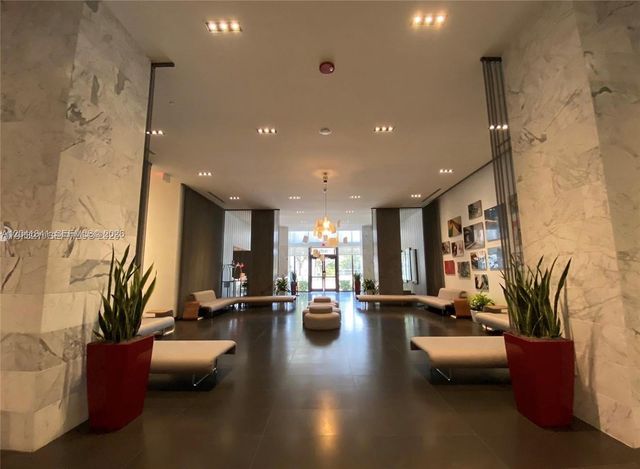 1600 NE 1st Ave 1401, Miami, FL 33132