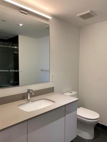 1600 NE 1st Ave 1401, Miami, FL 33132