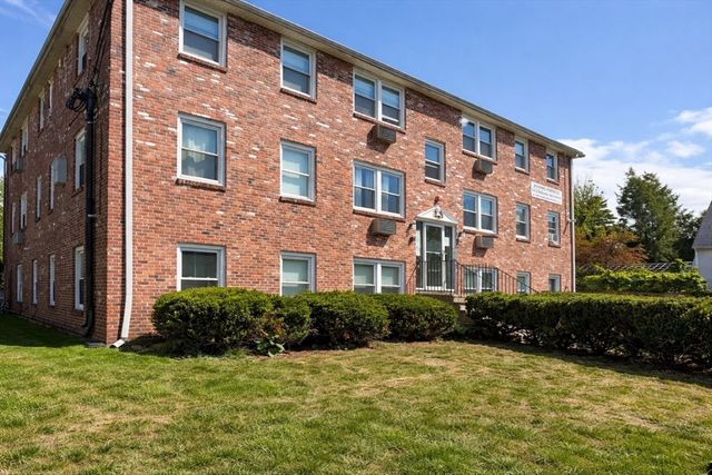 21 Horne St 18, Methuen, MA 01844