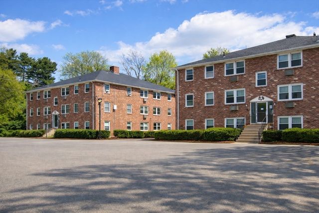 21 Horne St 18, Methuen, MA 01844