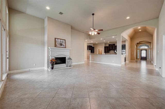 5810 Emmit Creek Lane, Sugar Land, TX 77479