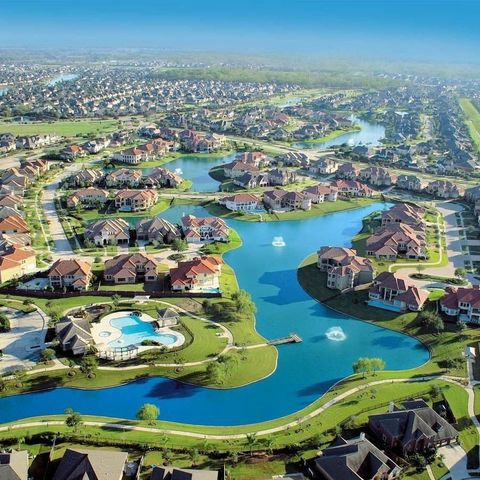 5810 Emmit Creek Lane, Sugar Land, TX 77479