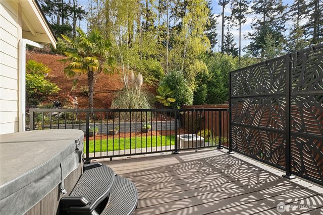 8023 173rd Avenue E, Sumner, WA 98390