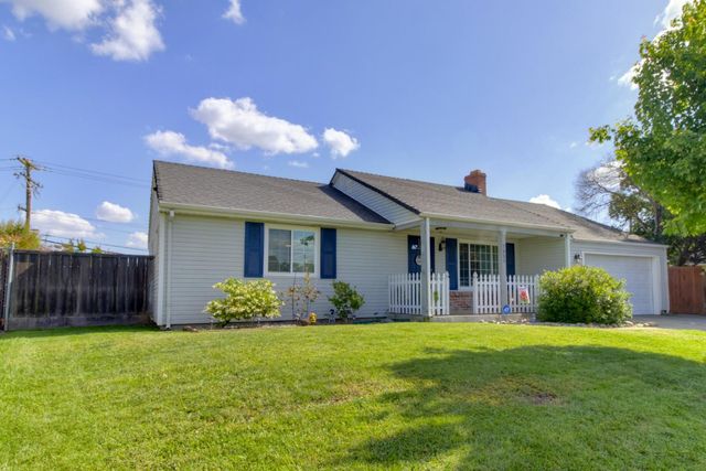 7039 Demaret Dr, Sacramento, CA 95822