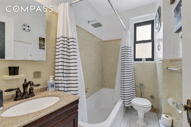 350 Cabrini Blvd Apt 6N, New York City, NY 10040