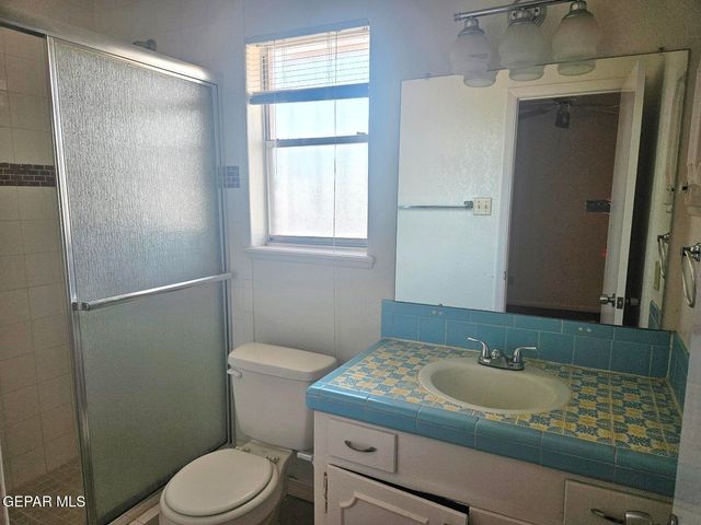 6832 Escondido Drive B, El Paso, TX 79912