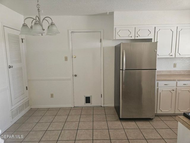 6832 Escondido Drive B, El Paso, TX 79912