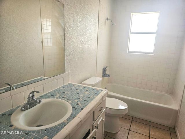 6832 Escondido Drive B, El Paso, TX 79912
