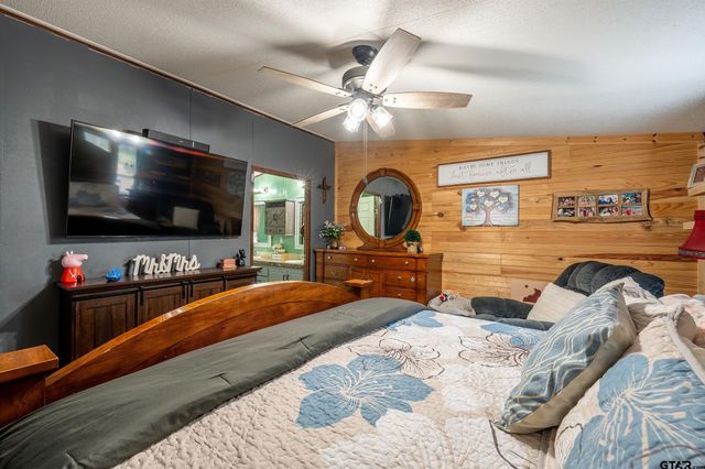 17061 County Road 4188, Lindale, TX 75771