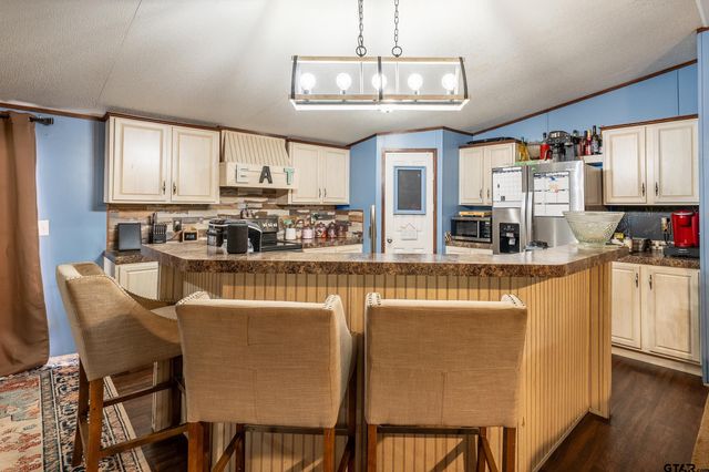 17061 County Road 4188, Lindale, TX 75771