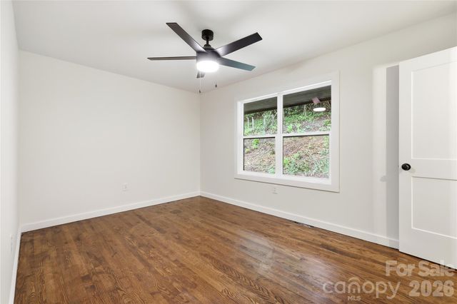 30 Top Of The Mountain Road, Hendersonville, NC 28739