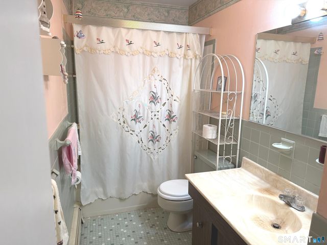 75 Starrs Plain Road, Danbury, CT 06810