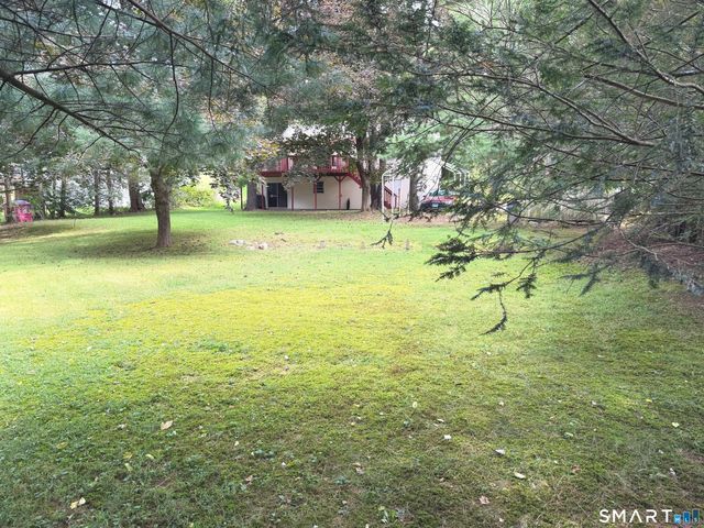 75 Starrs Plain Road, Danbury, CT 06810