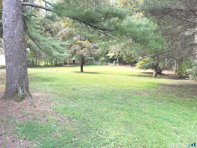 75 Starrs Plain Road, Danbury, CT 06810