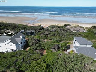 Shoreline Loop 28, Florence, OR 97439