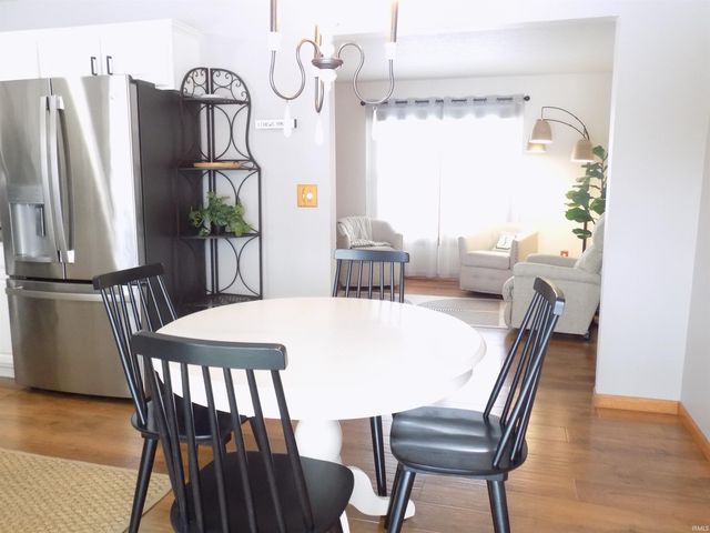 30814 Oakbrook Drive, Granger, IN 46530