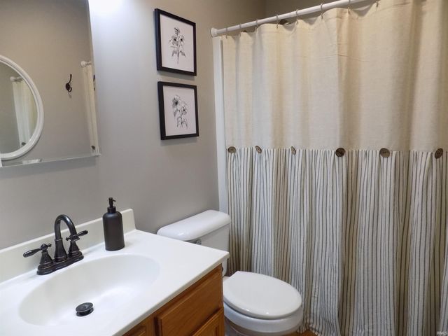 30814 Oakbrook Drive, Granger, IN 46530