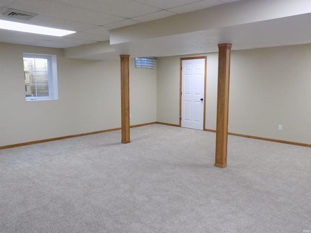 30814 Oakbrook Drive, Granger, IN 46530