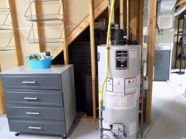 30814 Oakbrook Drive, Granger, IN 46530