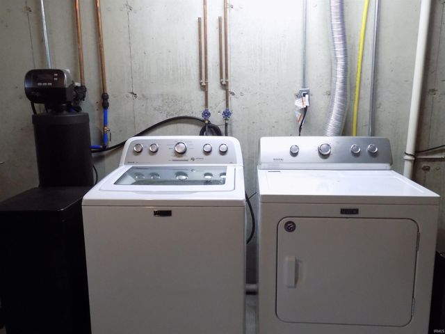 30814 Oakbrook Drive, Granger, IN 46530