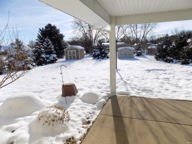 30814 Oakbrook Drive, Granger, IN 46530