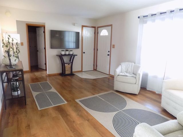 30814 Oakbrook Drive, Granger, IN 46530