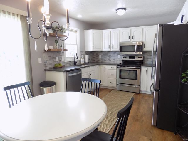 30814 Oakbrook Drive, Granger, IN 46530