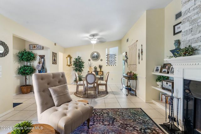 742 Timber Ridge Trail SW C, Vero Beach, FL 32962